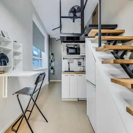 Modern Loft In Center Apartment